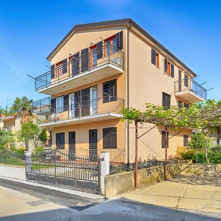 Apartment Ljiljana 1553 Novigrad Istria المظهر الخارجي الصورة
