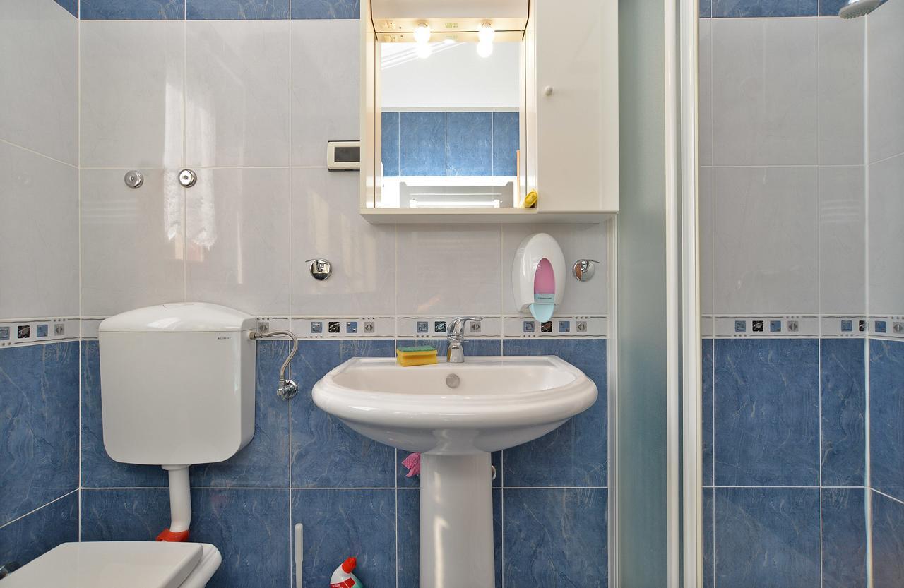 Apartment Ljiljana 1553 Novigrad Istria المظهر الخارجي الصورة