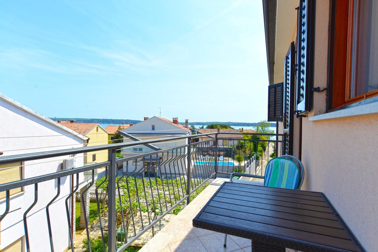 Apartment Ljiljana 1553 Novigrad Istria المظهر الخارجي الصورة